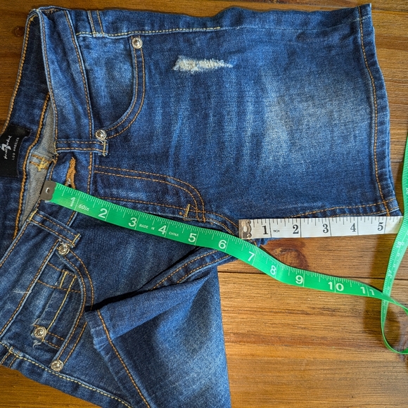 7 For All Mankind Denim Shorts | Kids 8 | Denim Blue - Picture 2 of 8